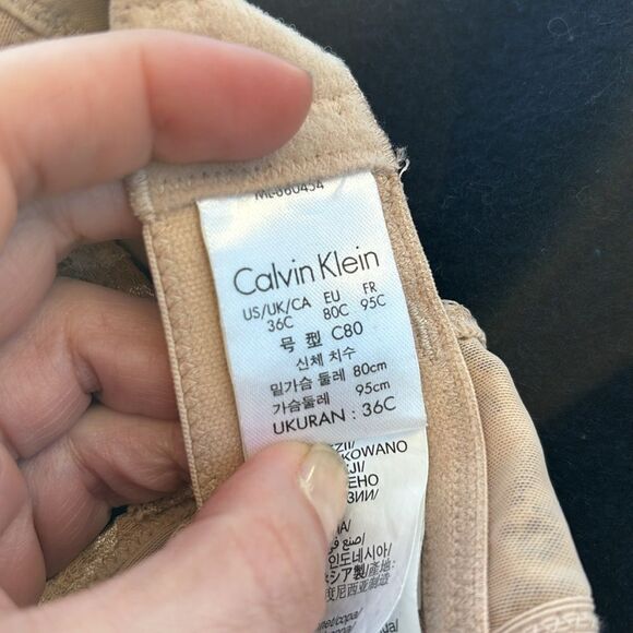 NWOT Calvin Klein Tan Lace Convertible Racerback Demi Bra 36C - Picture 6 of 14